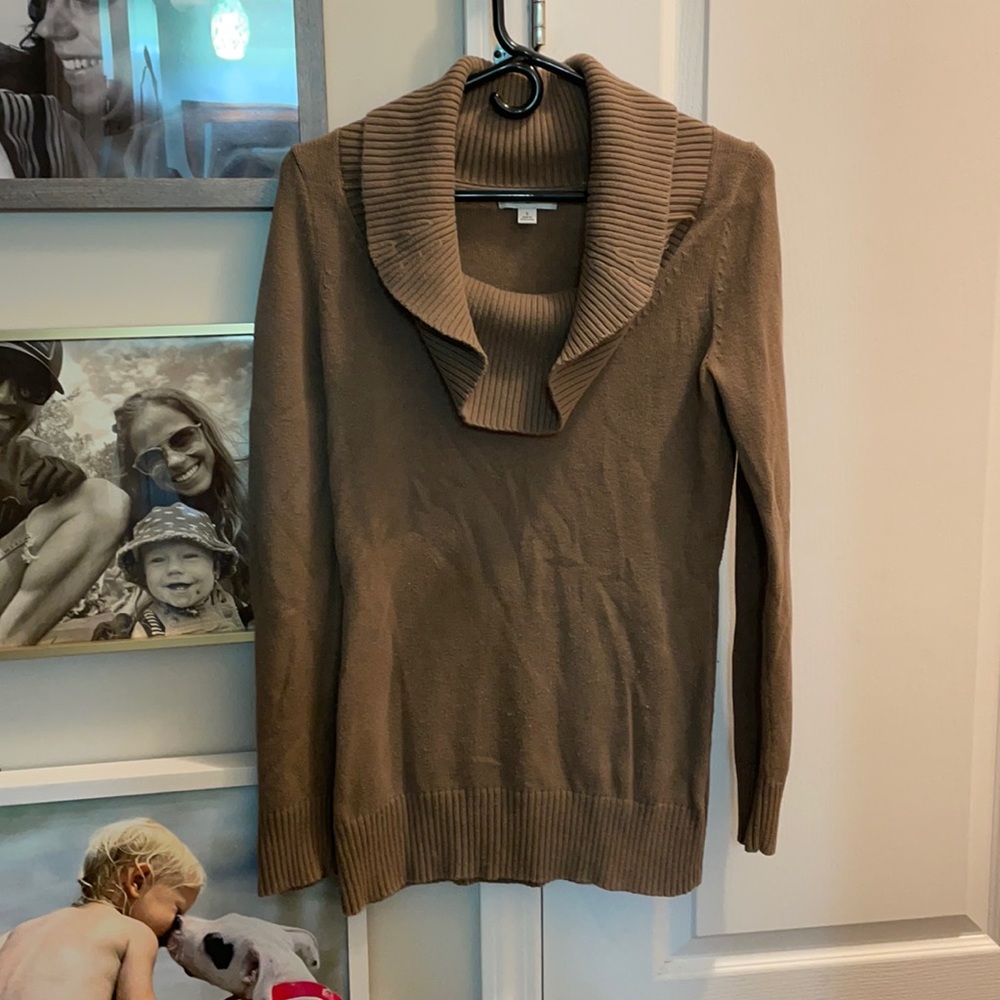 banana republic sweater size small